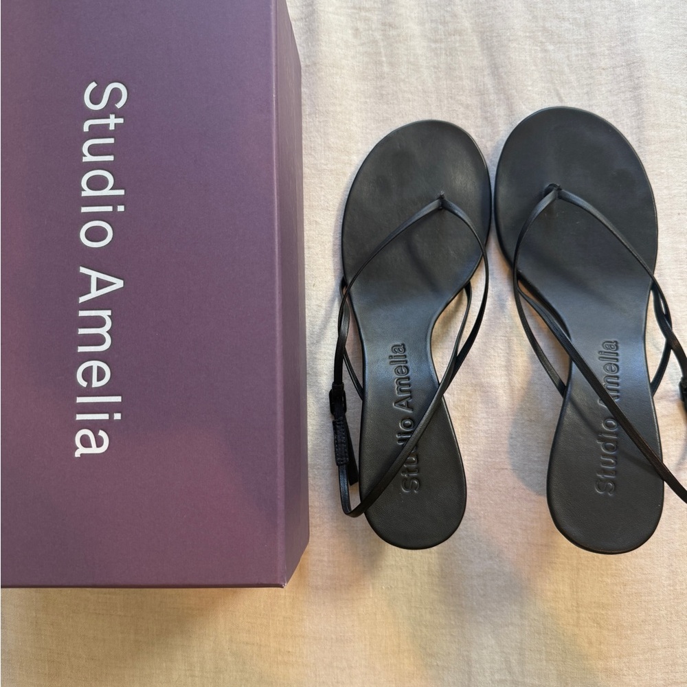 STUDIO AMELIA Black Wishbone 50 Heeled Sandals